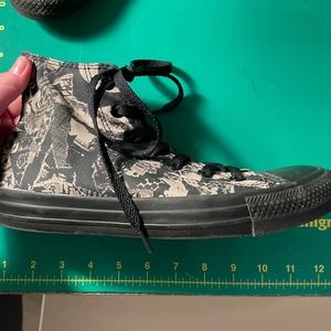 Print Converse High Tops